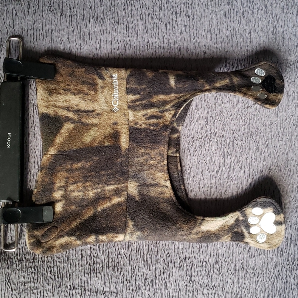 Columbia kid hat ears & paws camo